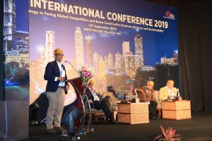 Ir. Budi Utomo menjadi pembicara di ACF-AKI Bali